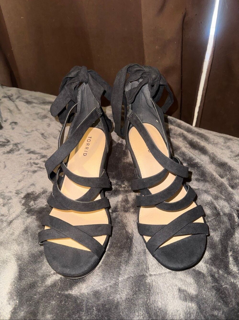 NWOT Torrid black suede platform wedge with adjustable ankle ties size 8.5W - Picture 4 of 10